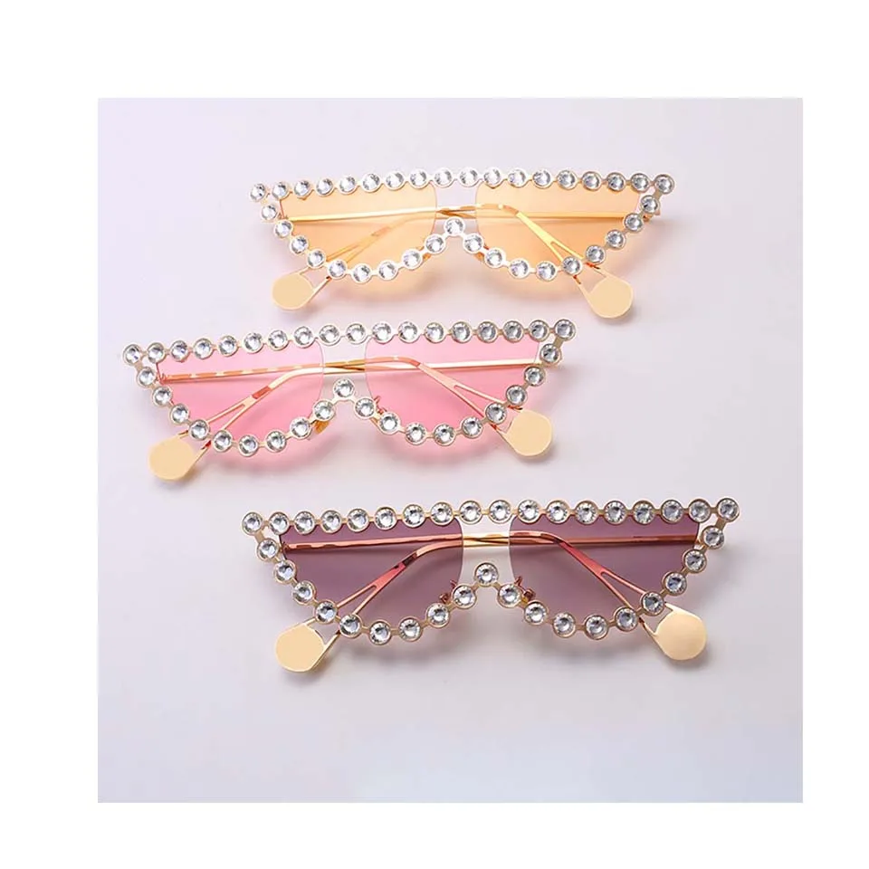 

YIDING Top selling nonpolarized Gafas de sol Super hot Eyewear 2019 Fashion Women Sun Glasses Rhinestone Cat Eye Sunglasses, As is or customized