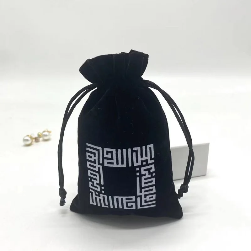 

Black Packaging Jewellery Gift Pouches Soft Velvet Jewerly Dust String Bags With Print Custom Logo, Gray, white, black , blue, red, yellow, green , purle etc.