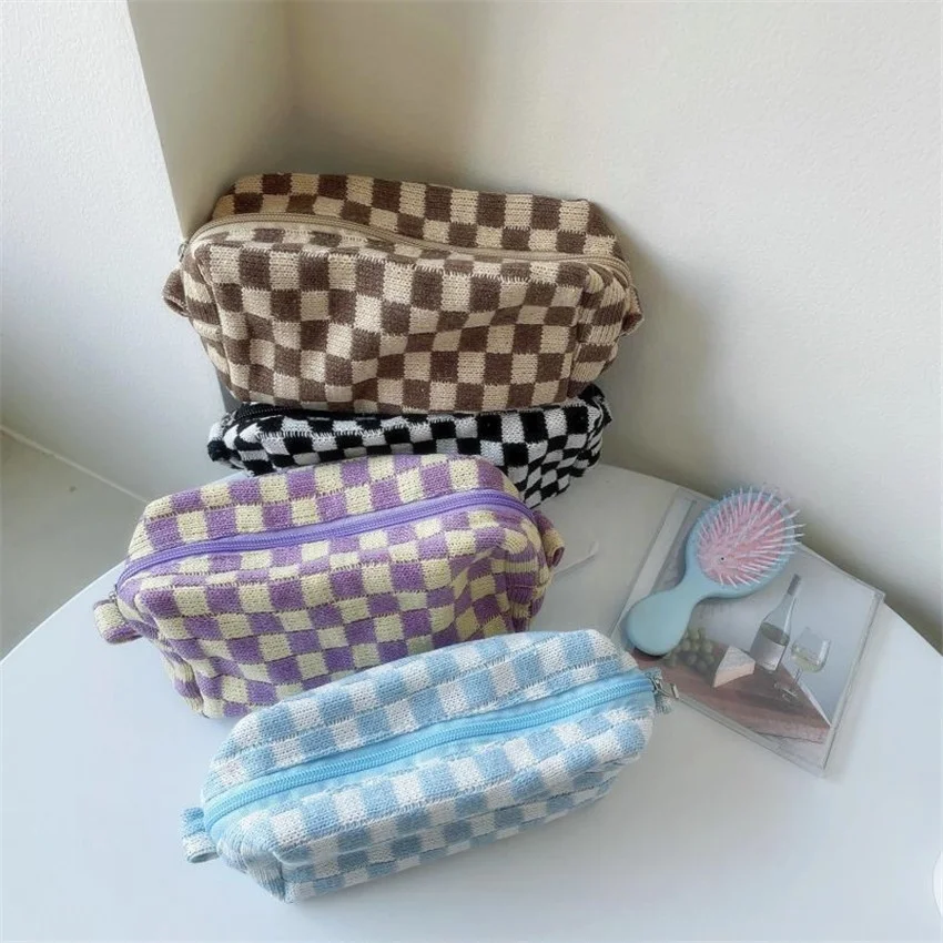 

Cosmetic Cases Makeup Bags Plaid Beauty Organizer Pouch Korean Large Capacity Lattice Ins Checkered Makeup Bag For Women Lady