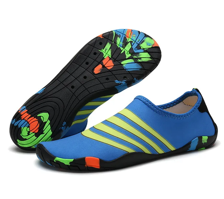 

Outdoor Barefoot Swimming Breathable Quick Dry diving shoes Womens Beach Shoes, Picture showed