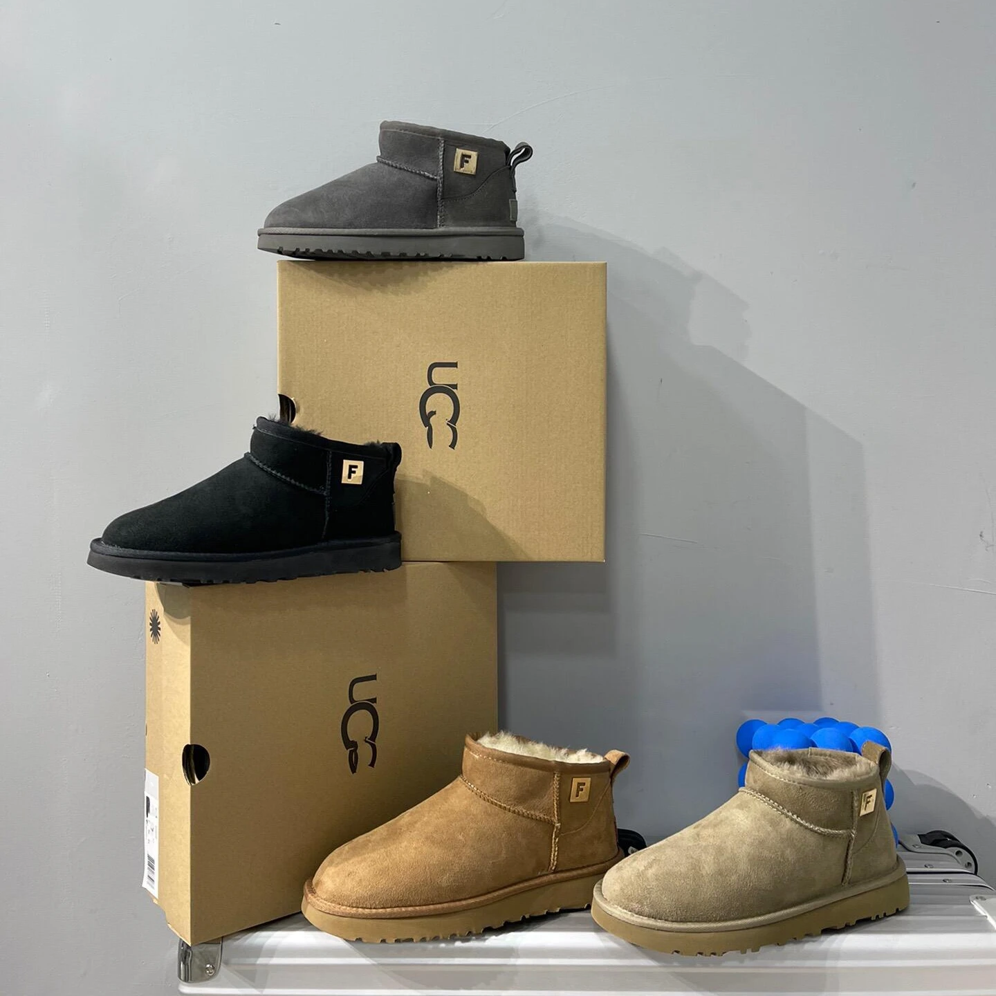 

Designer 2022 hot selling fashion warm and cold proof leather sheepskin fashion trend winter women's snow boots, Multicolor