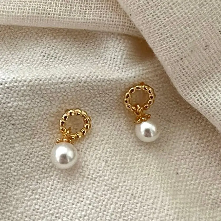 

VIANRLA dainty shell drop pearl earrings dangle earring 925 sterling silver pearl stud earrings