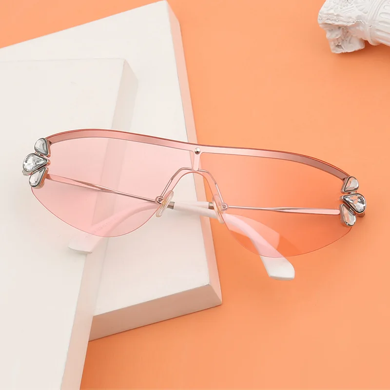 

Pink Unique Designer with Rhinestone Womens Fashion Sunglasses 2021