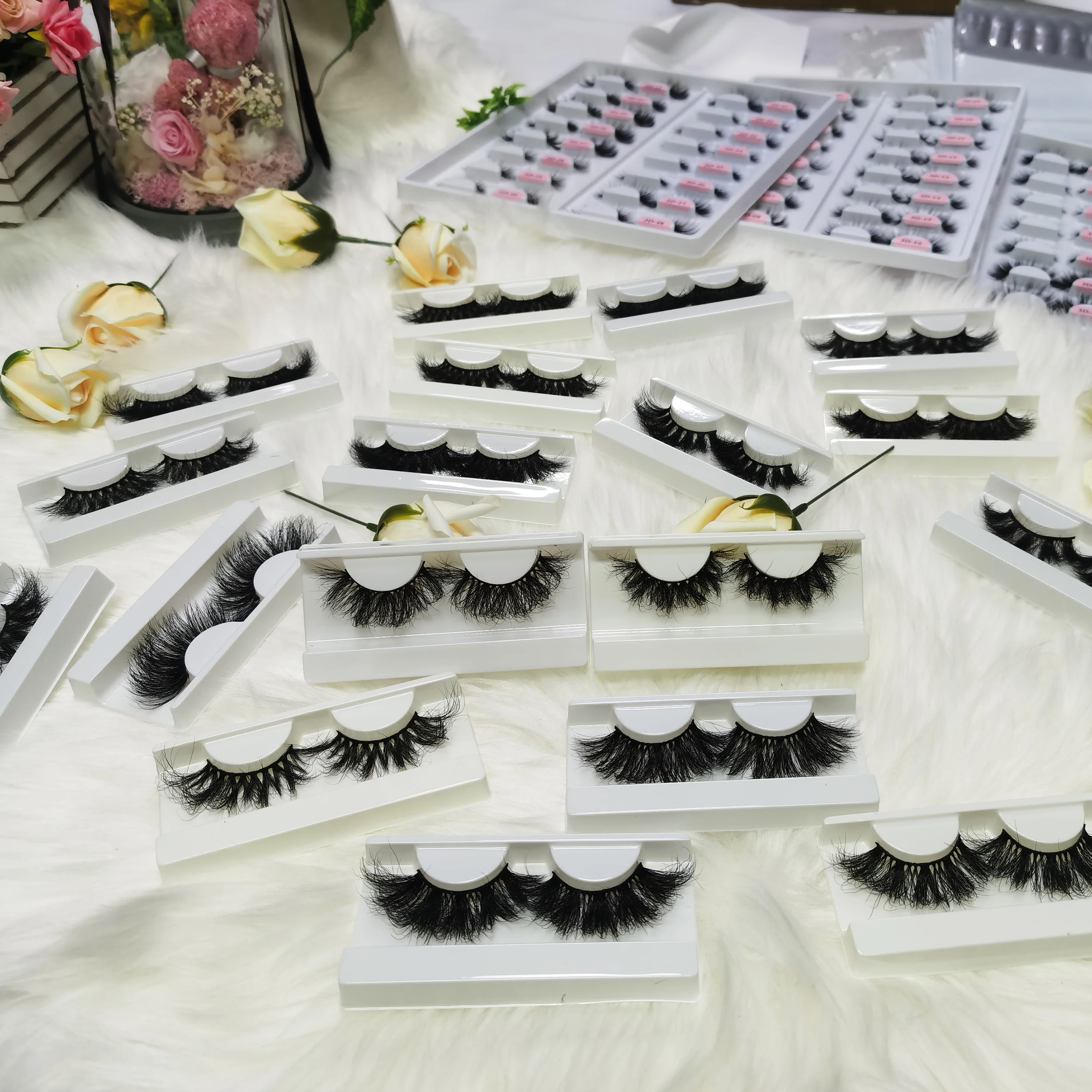 

wholesale faux mink eyelashes fluffy mink eyelashes 3D 25mm lashes lashes3d wholesale vendor with packaging, Natural black