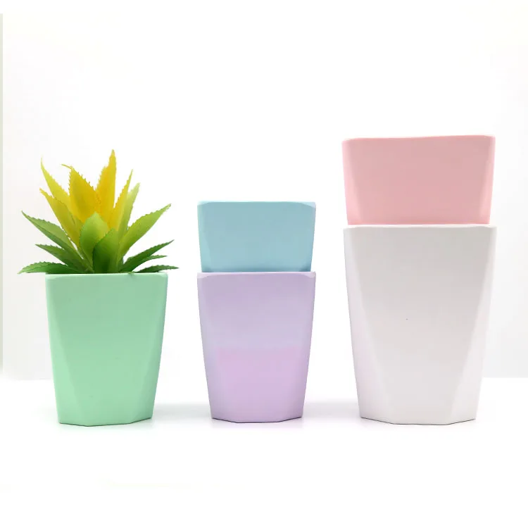 

Yicai Tetragonal Geometry Colorful Desk Decoration Cheap Small Plastic Flower Pot, Customized color