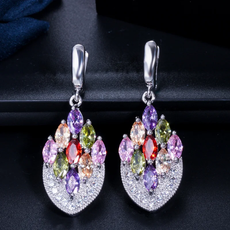 Fashion Designs CZ Crystal Party Huggie Dangle Drop Earrings for Women Wedding Bridal Cubic Zirconia Luxury Jewelry