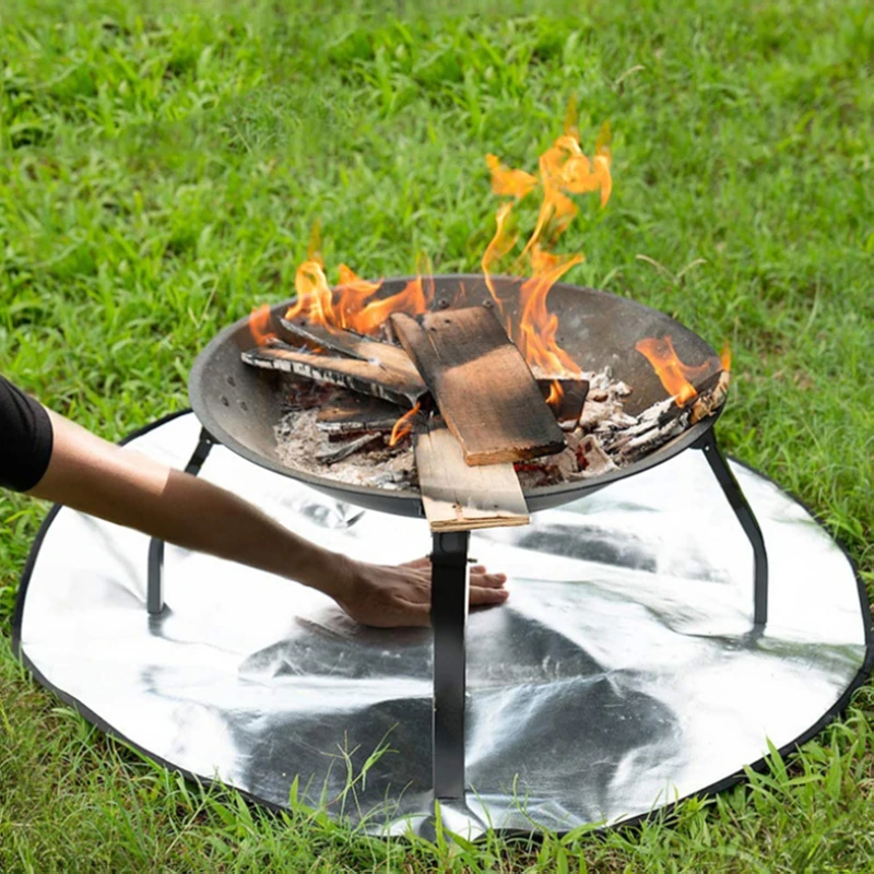

Round Heat Reflective Fire Pit Mat Outdoor BBQ Mat Deck Protector Rubber Fireproof Pad for Outdoors Bonfires Under Grill Mat, Silver