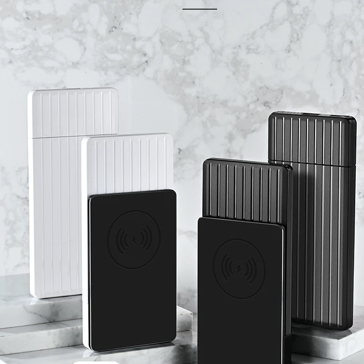 

Detachable back clamp magnetic suction 10000 Ma wireless fast charging PD mobile power supply for Apple 12, Black