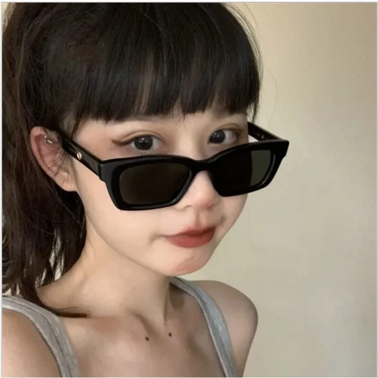 

Tik Tok Retro Hip Hop Rectangular Glasses Men and Women Fashion Trendy Cool UV Sunglasses