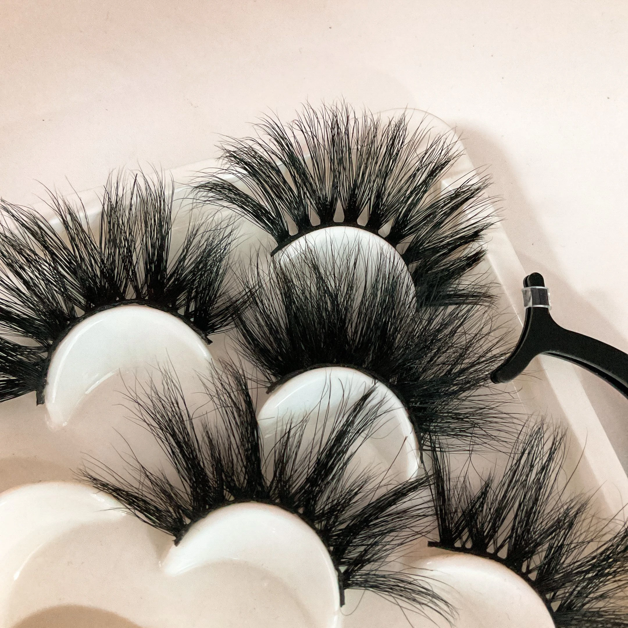 

Wholesale cruelty free dramatic 5d 25mm lashes Natural Mink eyelashes Vendor mink lashes3d, Black