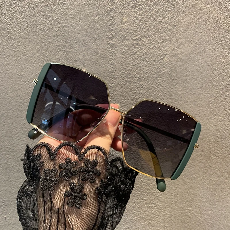 

MOCOO New arrival oversized shades sunglasses 2021 metal square sun glasses women vintage big frame sunglass, As you see