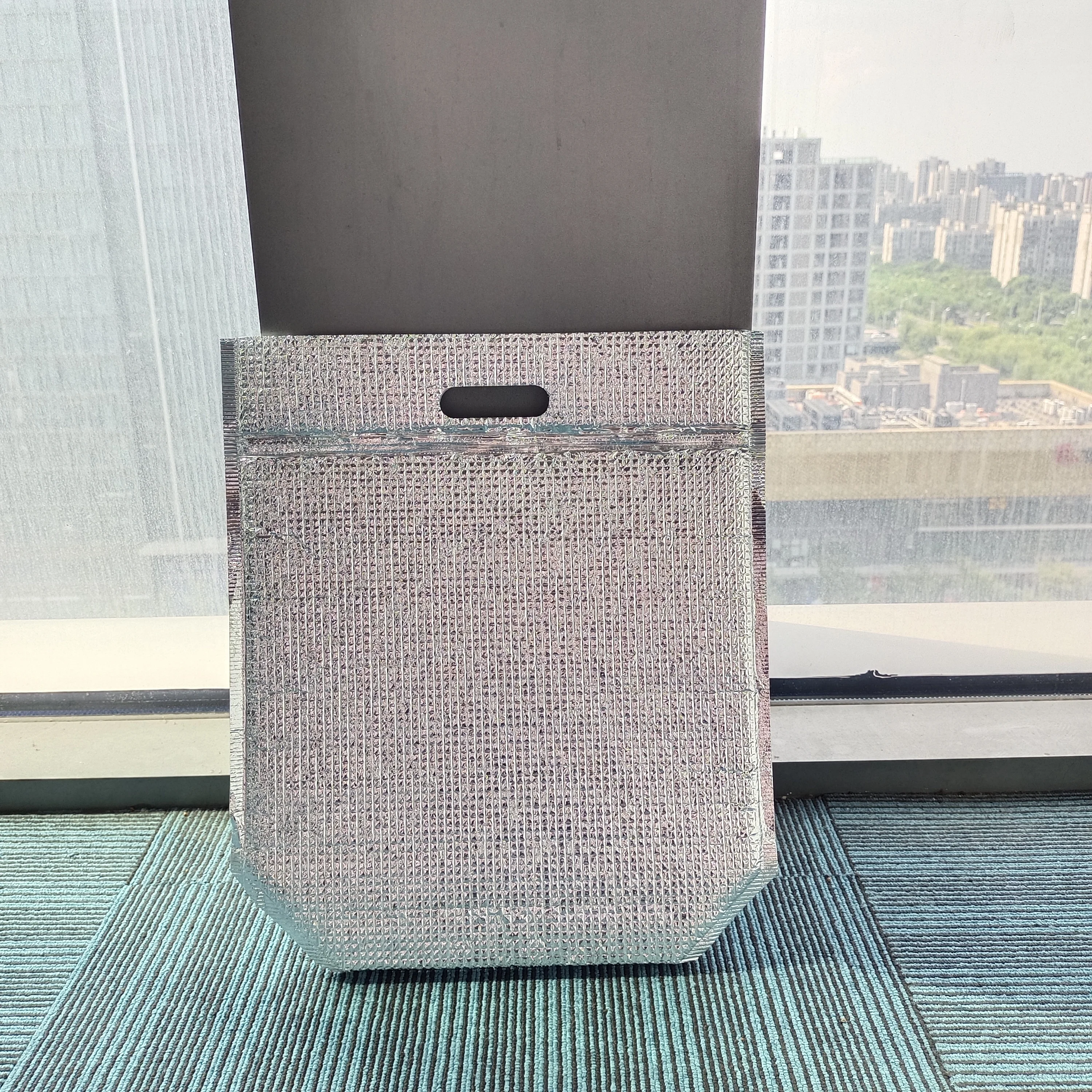 

Aluminum Foil Bag Fresh Keeping Bags for Warmer Food Packaging Transport