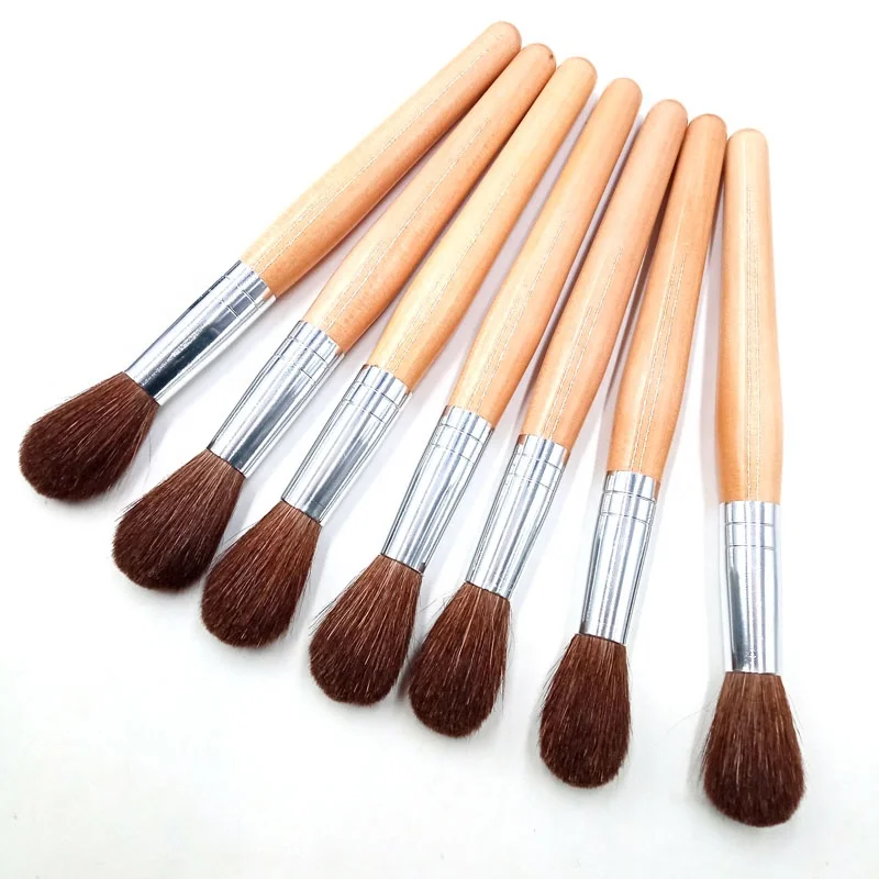 

Single Pony Hair Eye Shadow Brush Highlight Nose Shadow Powder Blush Brush Wood Handle Cheap Makeup Tool Low MOQ Easy To Clean, Wood color