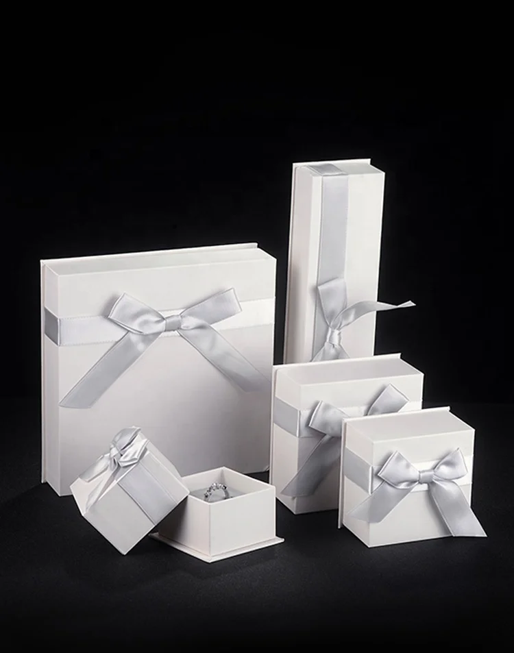 

Factory wholesale packaging box for gift cheap jewelry box, Black and pink, custom
