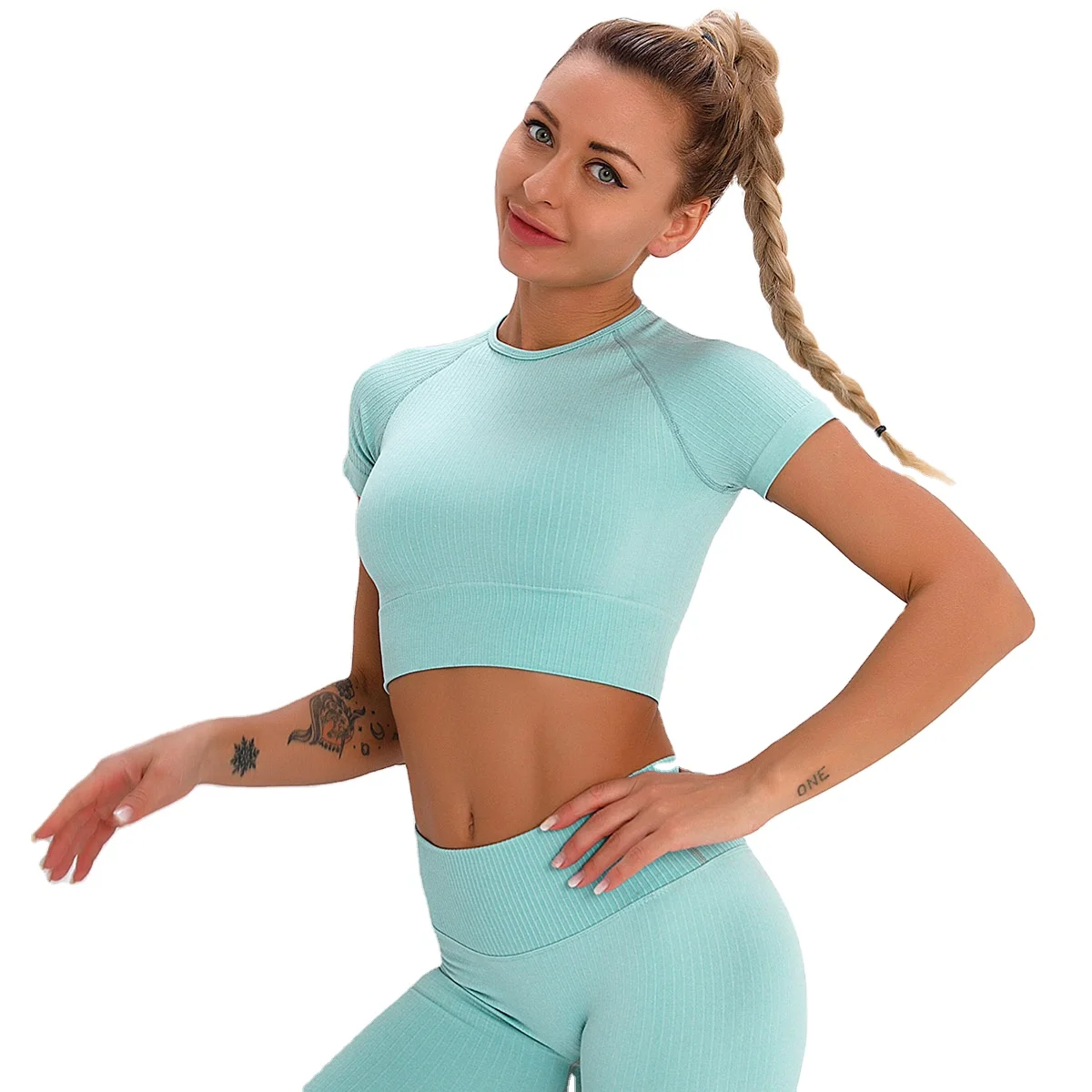 

9298 Fitness active wear 2 piece rib design short sleeve women gym outfit seamless sweat shorts and crop top workout set