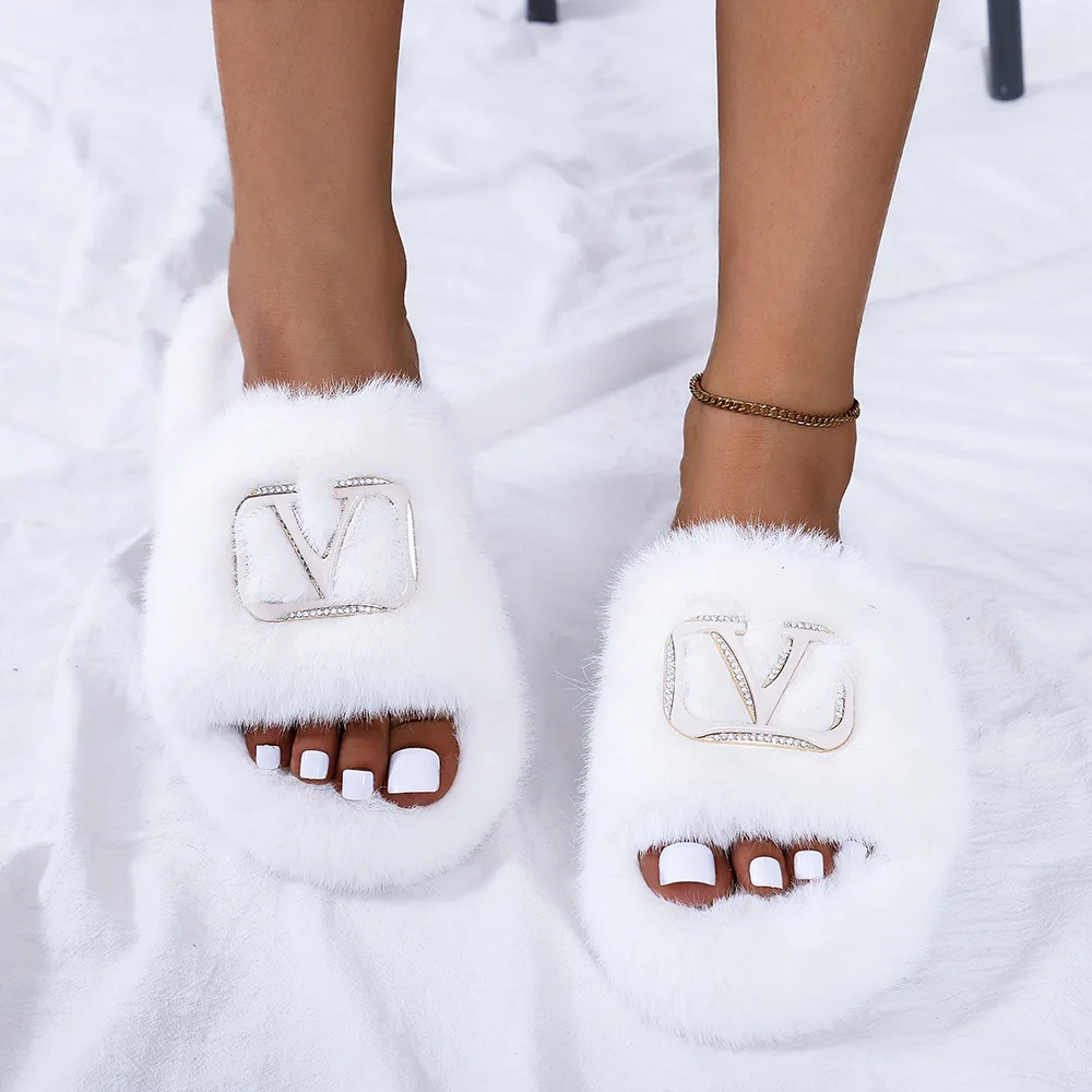 

Woolen Sheep Wool Fur House Slides Slippers Slides Famous Brand Luxury Indoors Outdoor Winter for Woman Fashion Leather Summer, Black