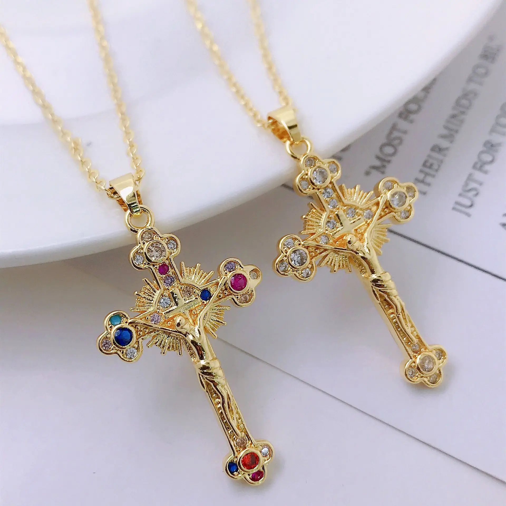 2022 Best Selling 18K Gold Plated CZ Cubic Zirconia Cross Pendant Necklaces Fashion Bling Rhinestone Crystal Cross Necklace