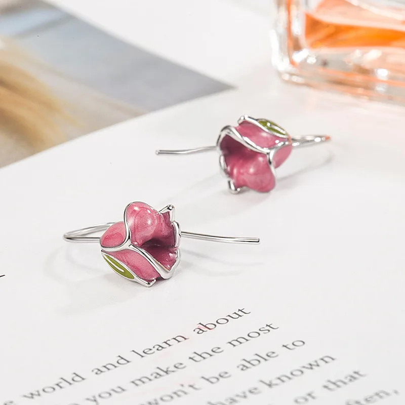 

Minimalist Elegant Silver Flower Hoop Earrings Pink Enamel Tulip Earrings For Women
