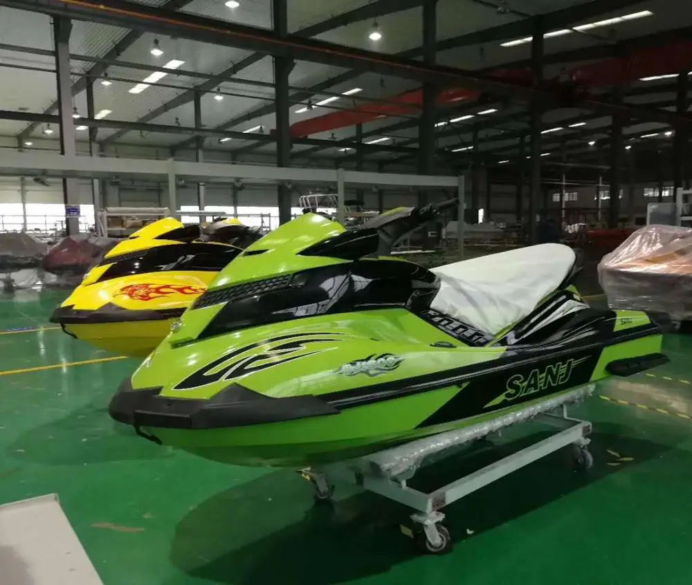 

CE certification 1800CC jet skis Three person jet skis Yachts Jet skis become yachts Combined boats