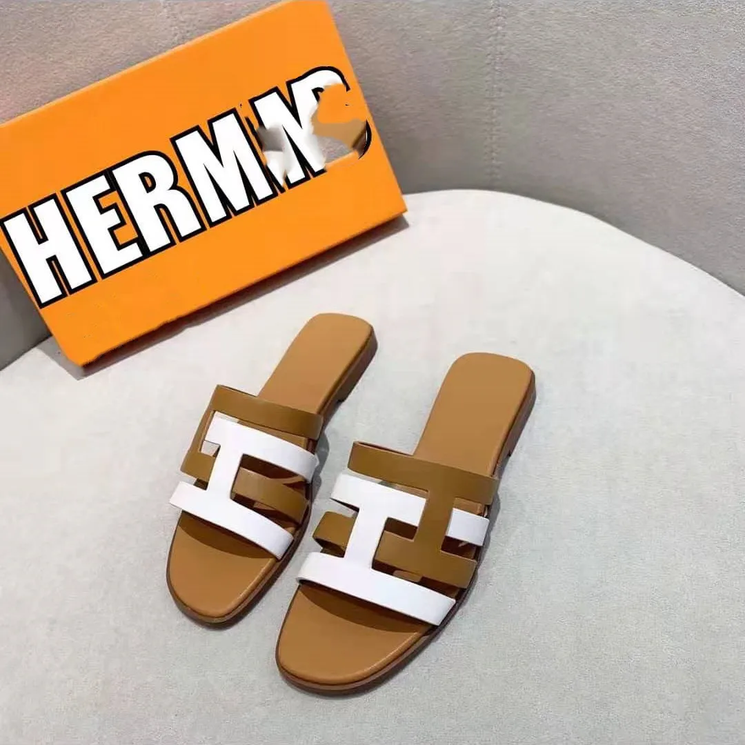 

2022 Hot Style Simple Comfortable Breathable Slippers 9235