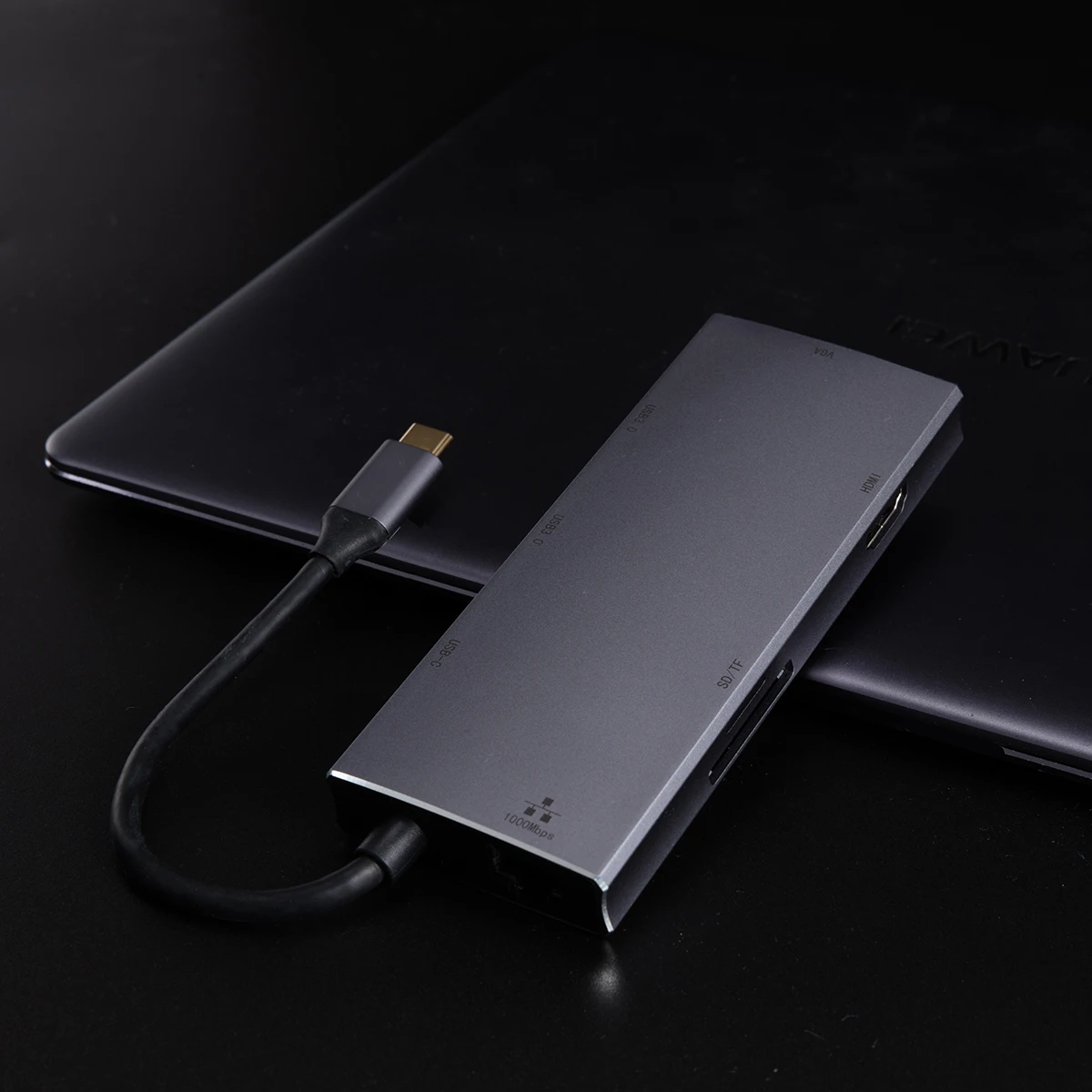 

The New Design 8 Port in 1 USB Type C Hub With HD M1 USB3.0 Card Reader PD high speed hub, Silver