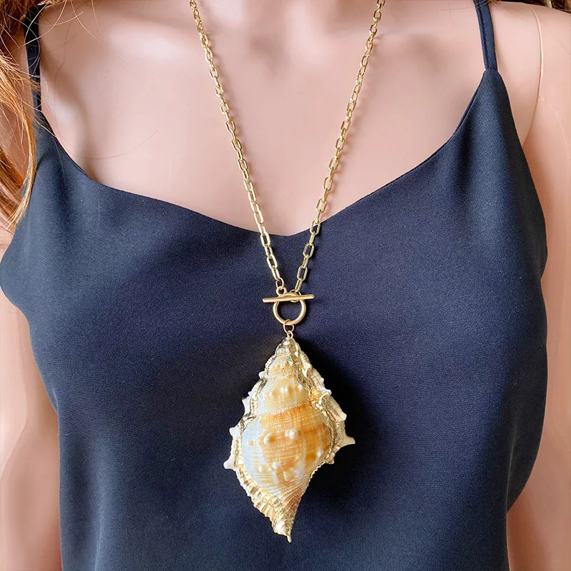 

OUYE 2021 fashion ins exclusive new product natural conch shell OT buckle exaggerated long necklace color jewelry