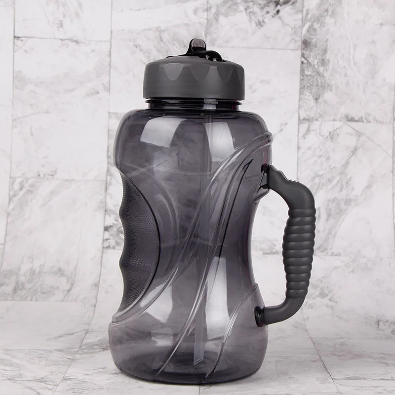 1.5 liter plastic water bottle (2).jpg