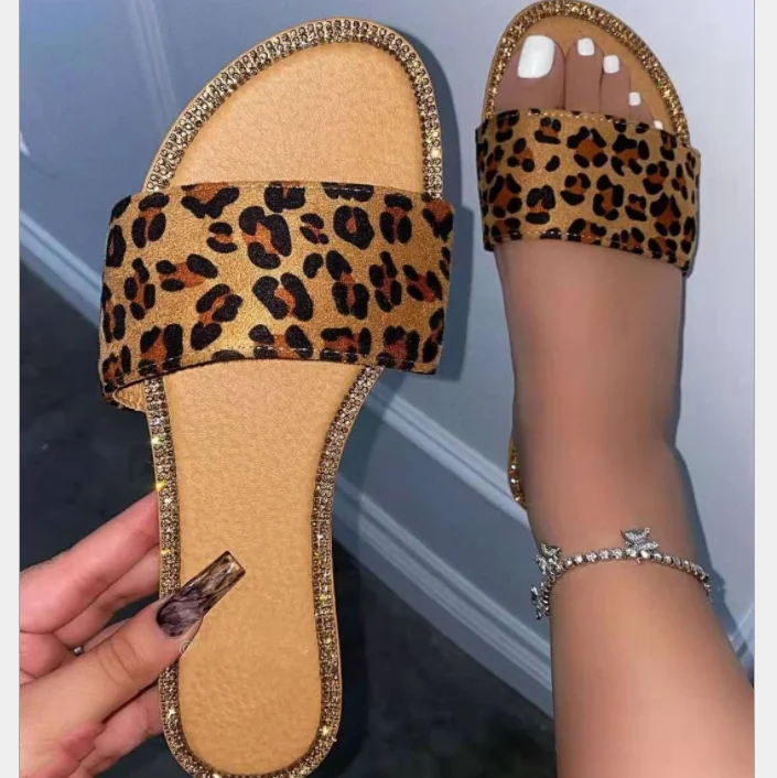 

Summer rhinestone flat snake print sandals beach slippers, Black,white