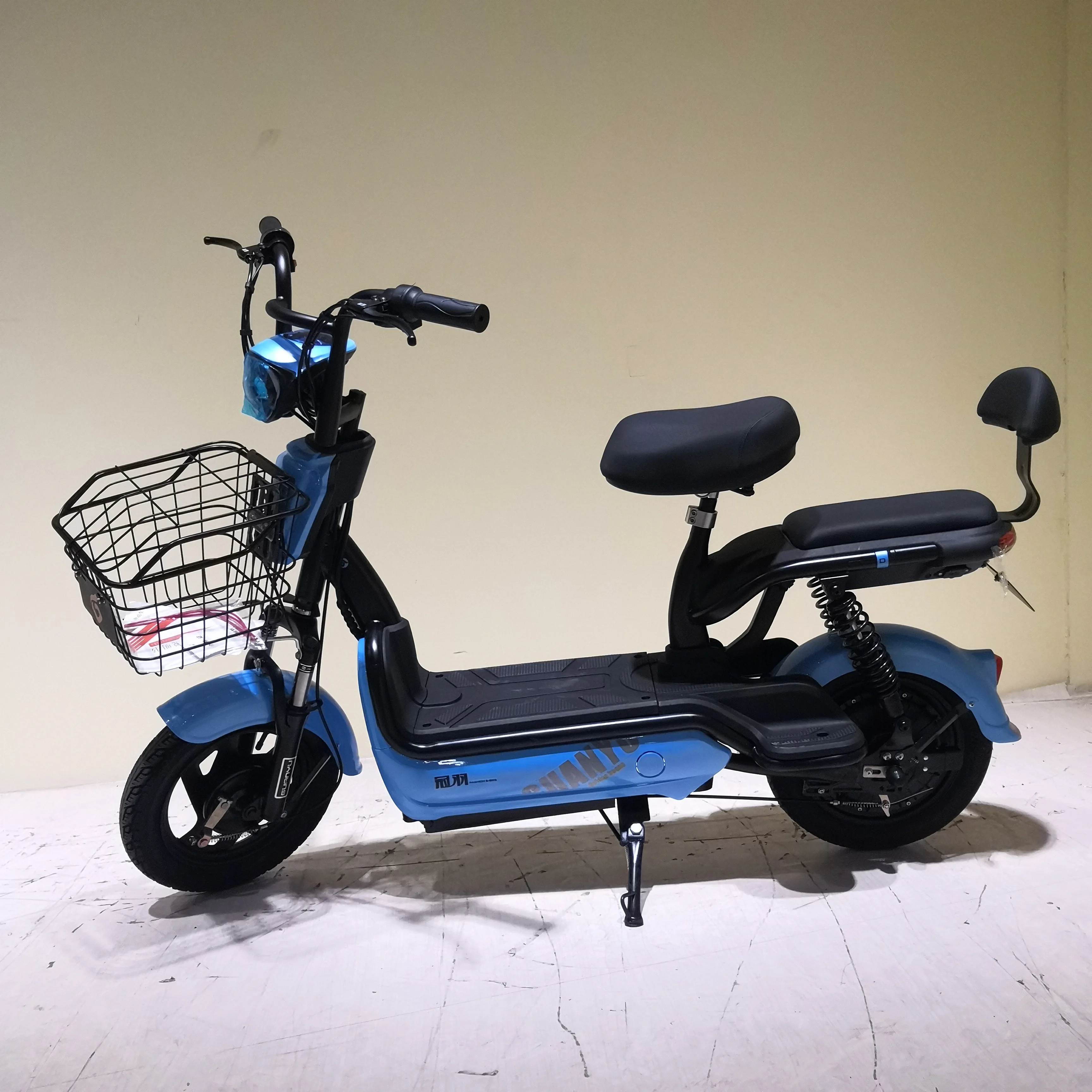 2019 China cheap electric bicycle scooters for adults two wheels bike