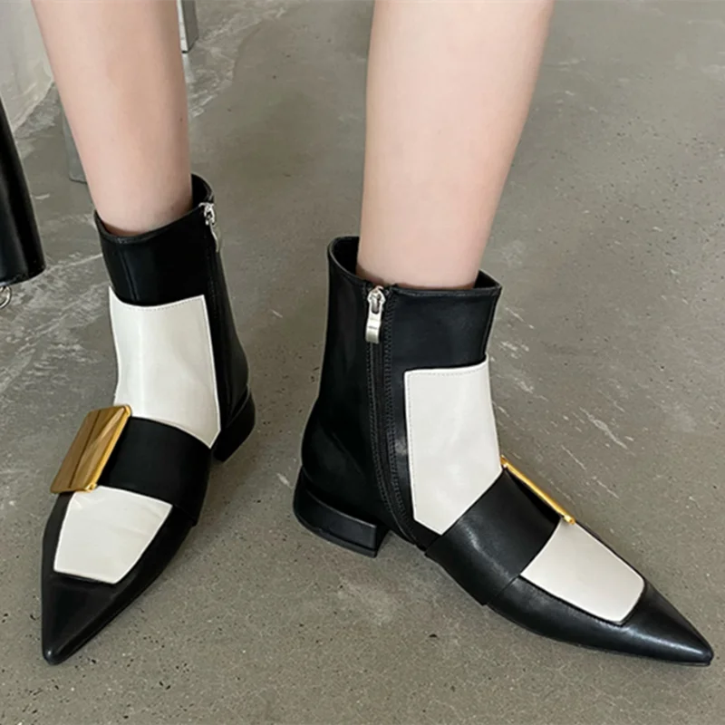 

Elegant Winter Pointy Toe Boots Metal Buckler Short Square Heel Fashion Booty Women 2021 Autumn Side Zipper, Black white mixed