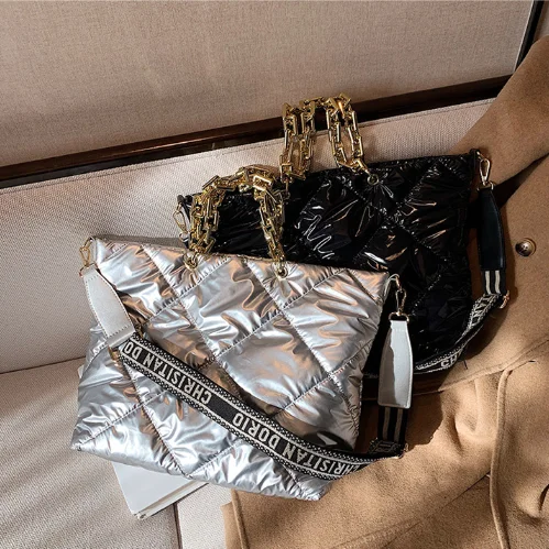 

Large Capacity Rhombus Tote Bags Long Strap Crossbody Metal Chain Big Women Handbags, White black