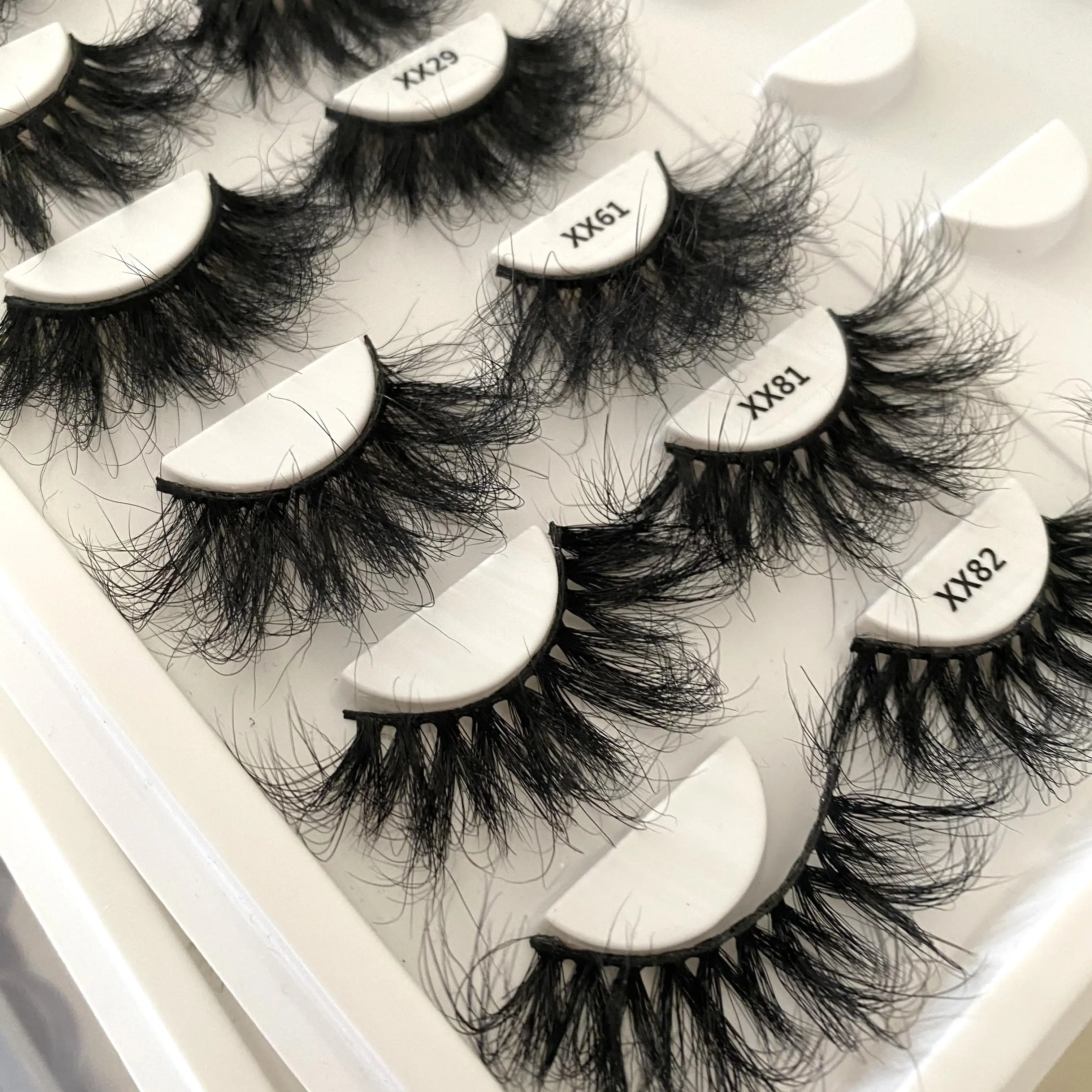 

Customized acrylic eyelash packaging box 3d fluffy mink lashes wholesale real mink 25mm eyelashes vendor, Natural black