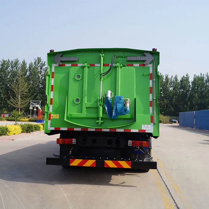 
High performance Good cleaning effect vacuum street sweeper truck 