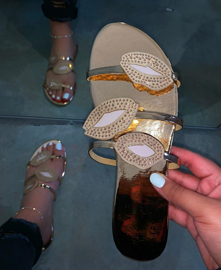 

2020 Fashion Sexy Lips Crystal Diamond Platform Sandals Women Flat Slippers Stakes Women sandals