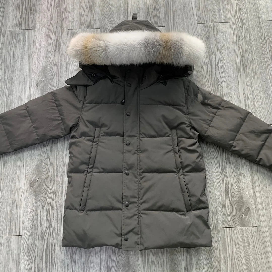 

E46Z Canada CG Winter Bomber Jackets White Wolf Fur Goose Windproof High Quality Men Wyndhan Cars0n Down Warm Parkas