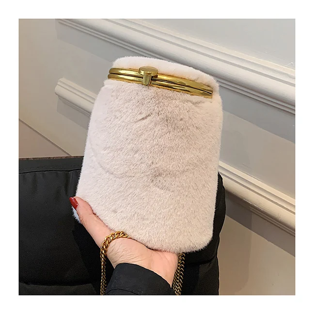 

Fall Winter 2021 Faux Fur Bucket High Quality Shoulder Messenger Purses Fashion Designer Handbags For Women Luxury Girls Bags