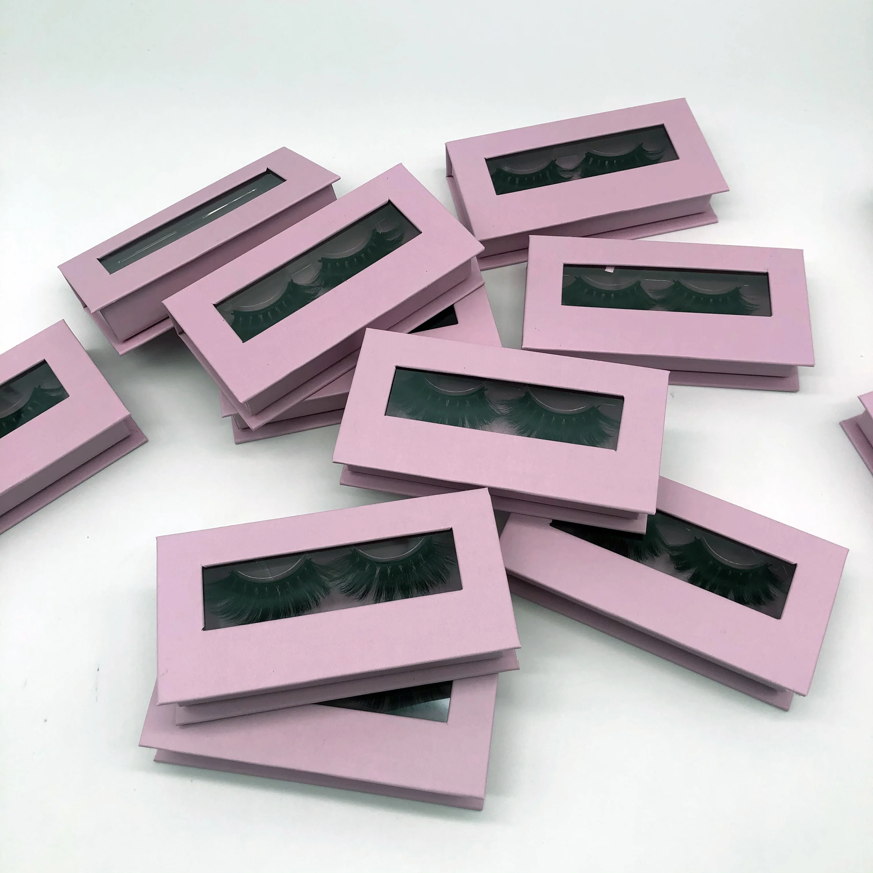 

Cheap Free Sample 3D Mink Eyelashes Wholesale Handmade 25mm Lashes with customized Packaging of mink lashes