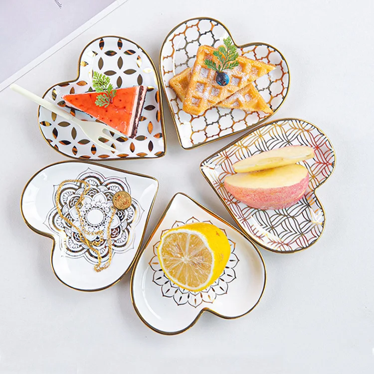 

Smooth and Exquisite plating Ceramic Lover Dinner Plate Creative and Fashionable Heart Shaped Western Dish