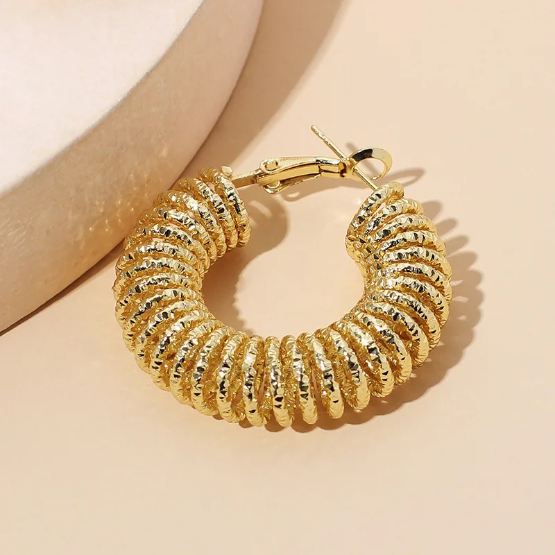 

Cappa Custom Wholesale Cheap price charming luxurious spring Hollow out geometric CC earring
