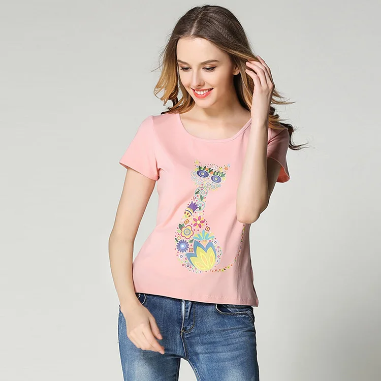 2019 最新新设计短袖女装女士图案 t恤制造供应