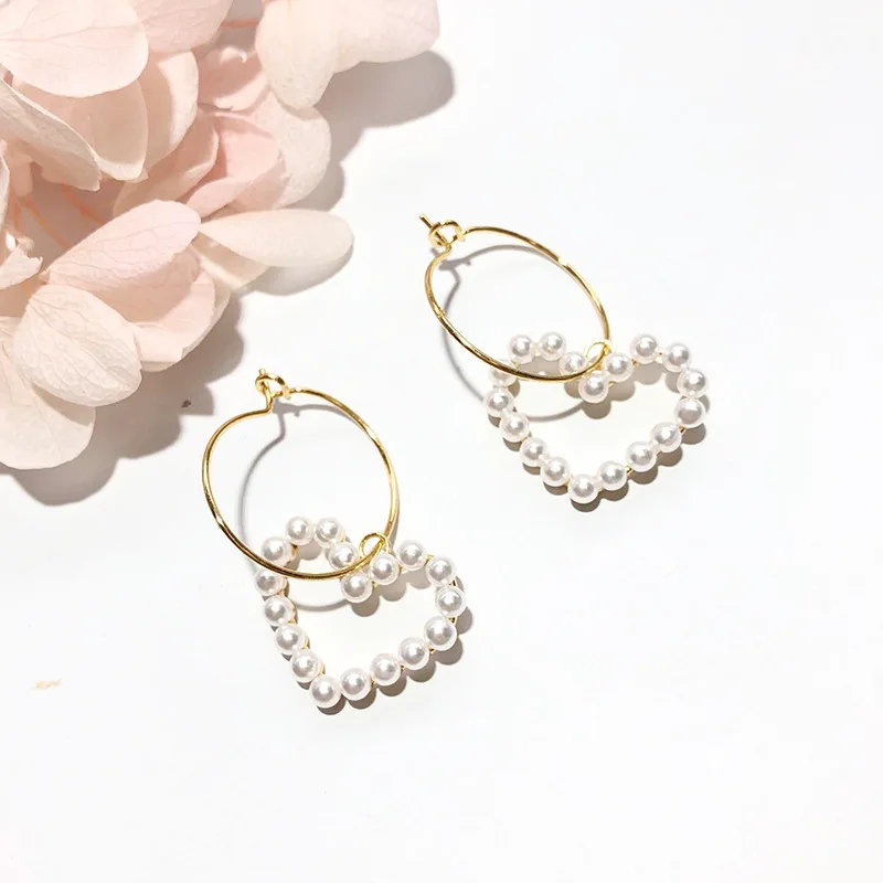 

JUHU Korean Temperament Sweet Girl Earrings Geometric Pearl heart Love Earrings Simple Joker Earrings