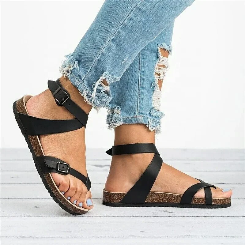 

Wholesale Women Leather Flip-flops Buckle Slippers Comfortable Flat Beach Sandals Outdoor, 3 colors