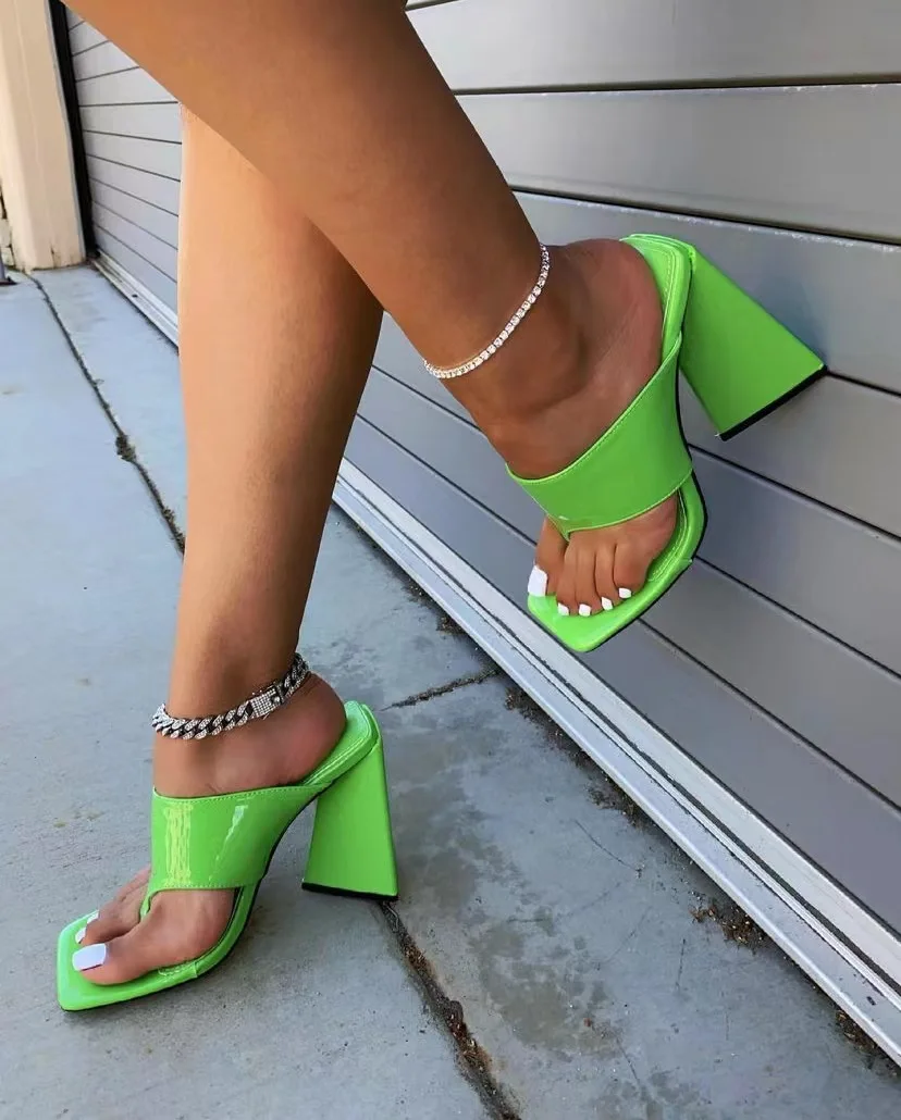 

G201033 2022 summer new large size women's shoes solid color square toe shaped thick heel high heels slippers women