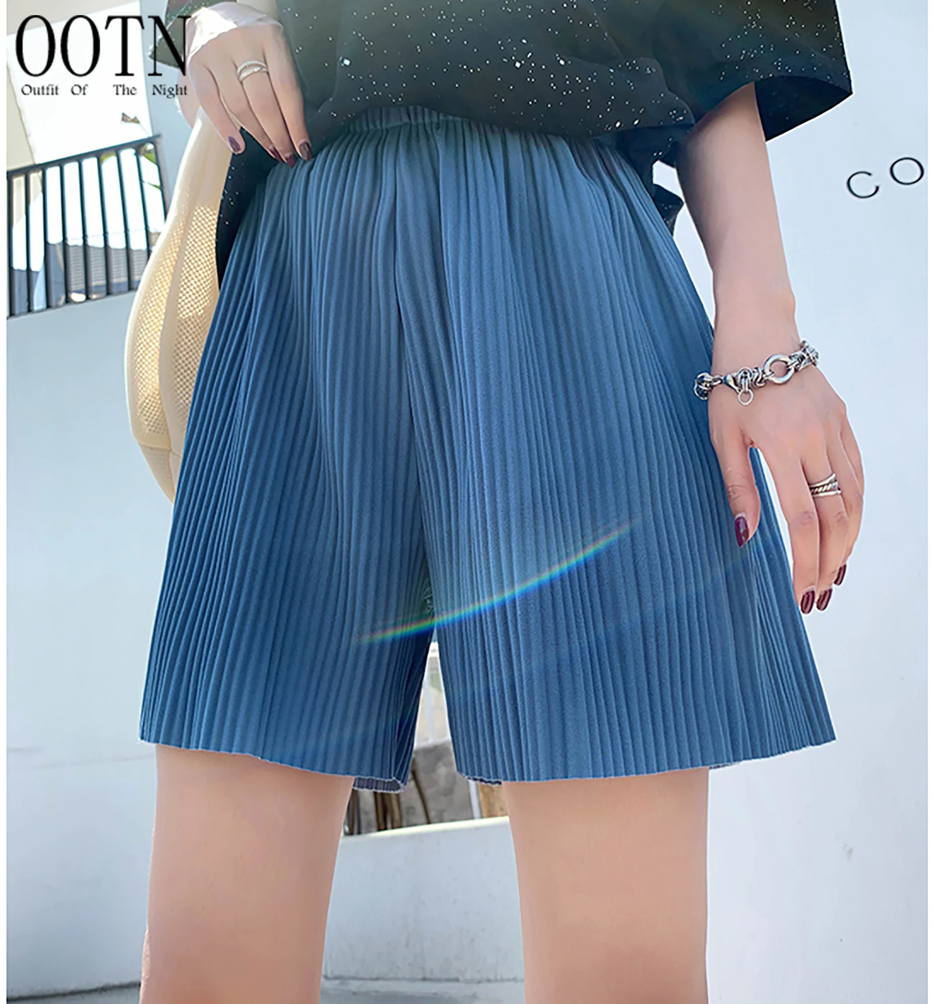 

OOTN Women's Loose Wide Leg Shorts Sagging Casual Pleat Chiffon Shorts Lungewear Hotpants 2020 New Summer High Waist Shorts