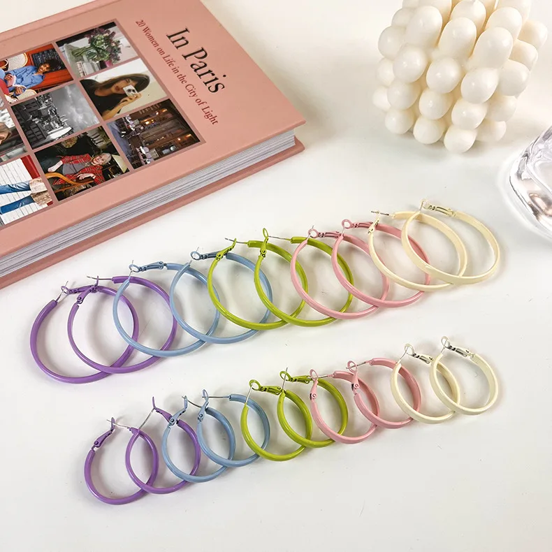 

2023 Big Colorful Enamel Round Hoop Earrings For Women Color Paint Piercing Cartilage Big Hoop Earrings Fashion Jewelry