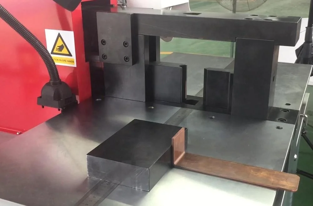 
Copper busbar processing machine three station busbar processor 