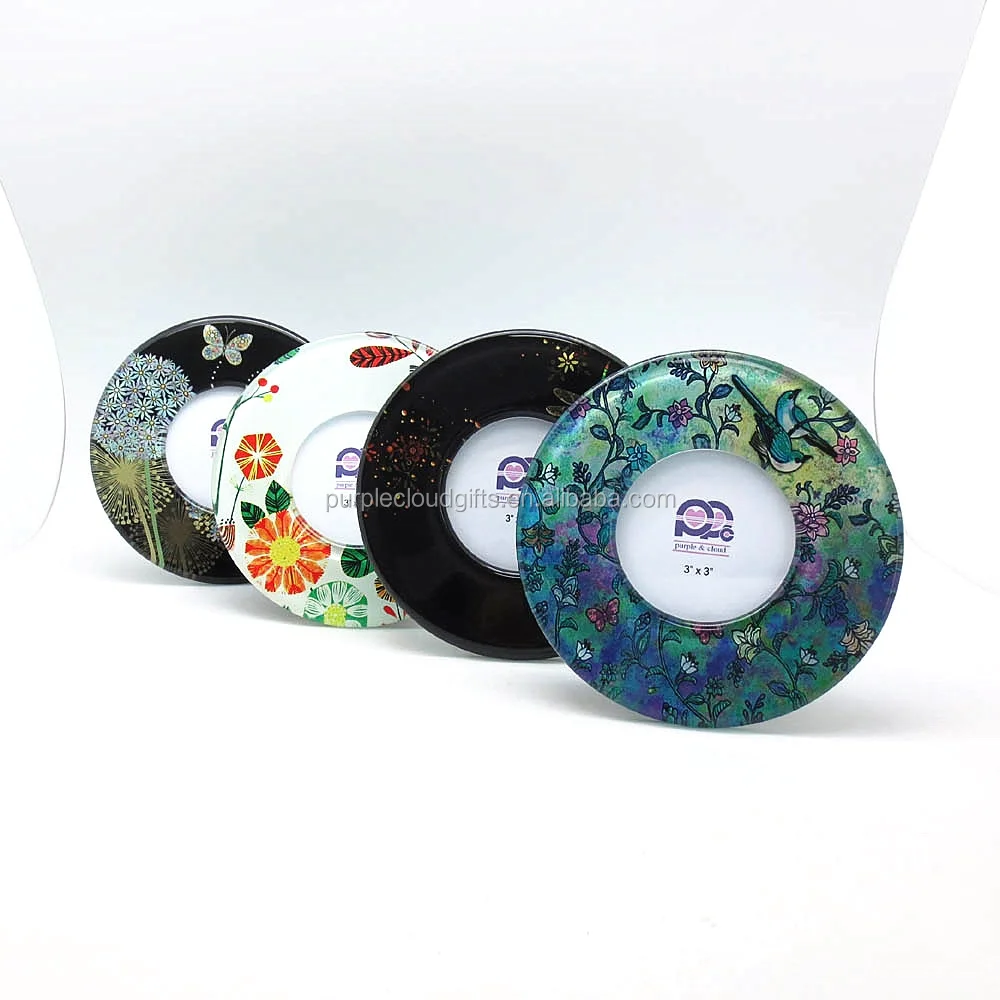 round photo frame.JPG