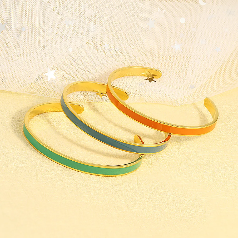 

2022 New Sell Multi-color Stainless Steel Two-Color C-Shaped Bracelet For Women Gift