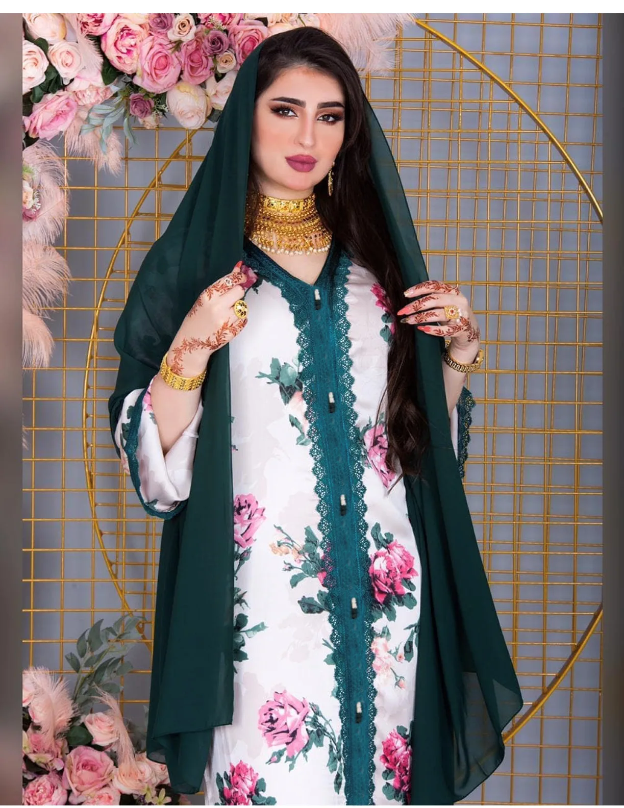 

ABAYA Dubai abaya Arab Muslim robes with large floral prints in style plus size arabian robe