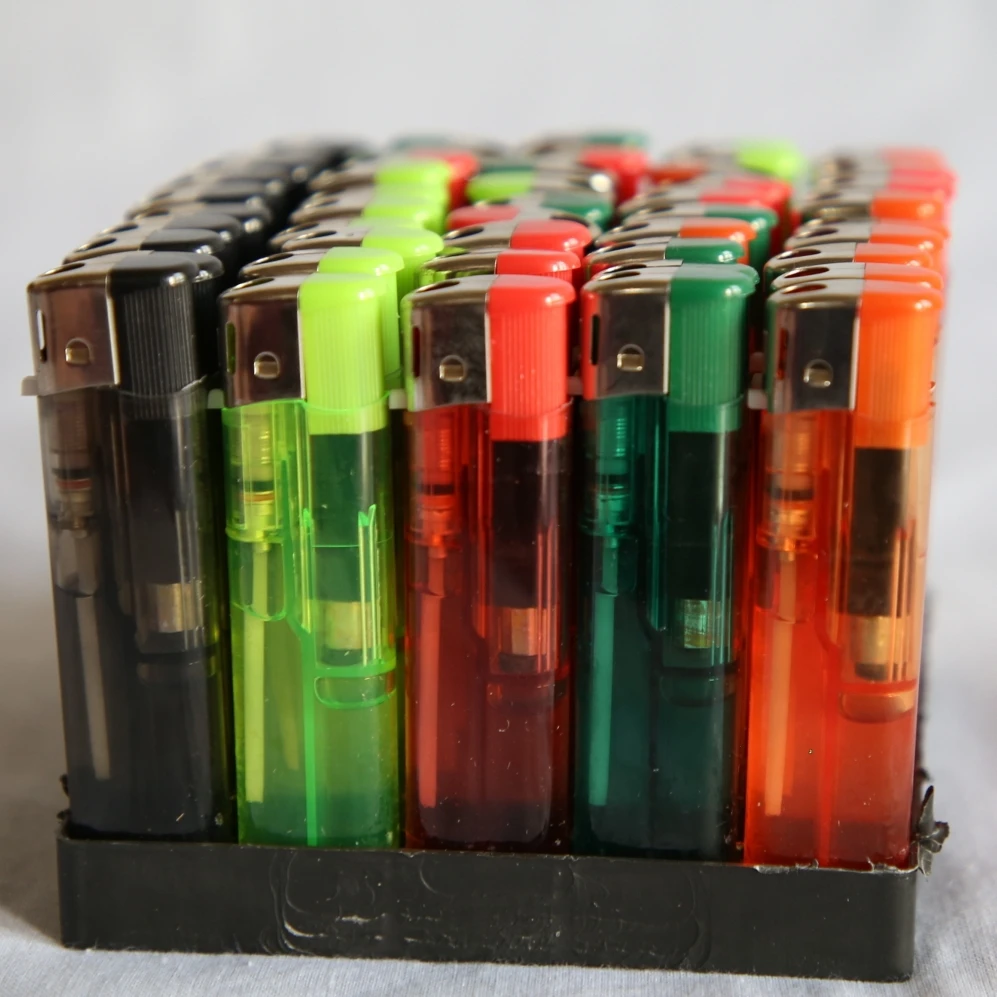 Disposable Kerosene Oil Innovative Cigarette Lighter Kitchen Flame